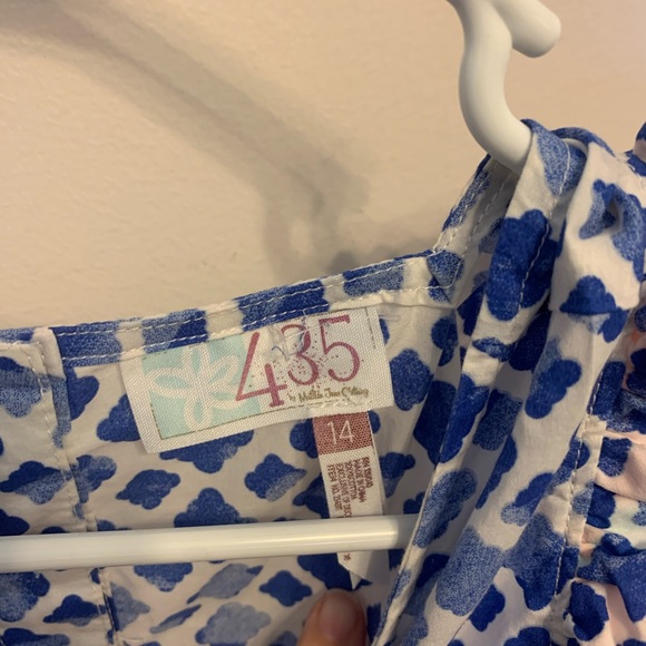 Cute summery top! - Picture 3 of 3